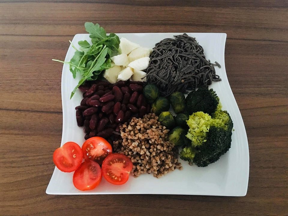 Recept - Cestoviny z čiernej fazule s brokolicou, mozzarellou a pohánkou